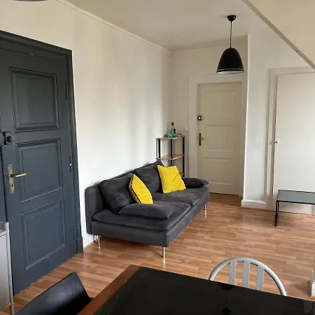 Mury 12 * ستراسبورغ