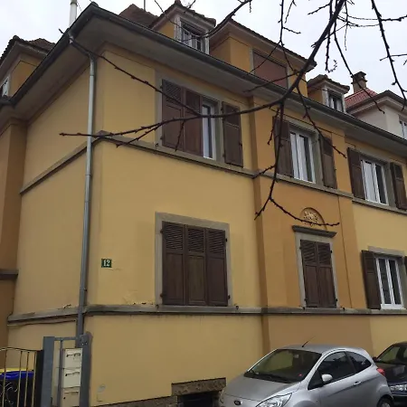 Mury 12 * ستراسبورغ